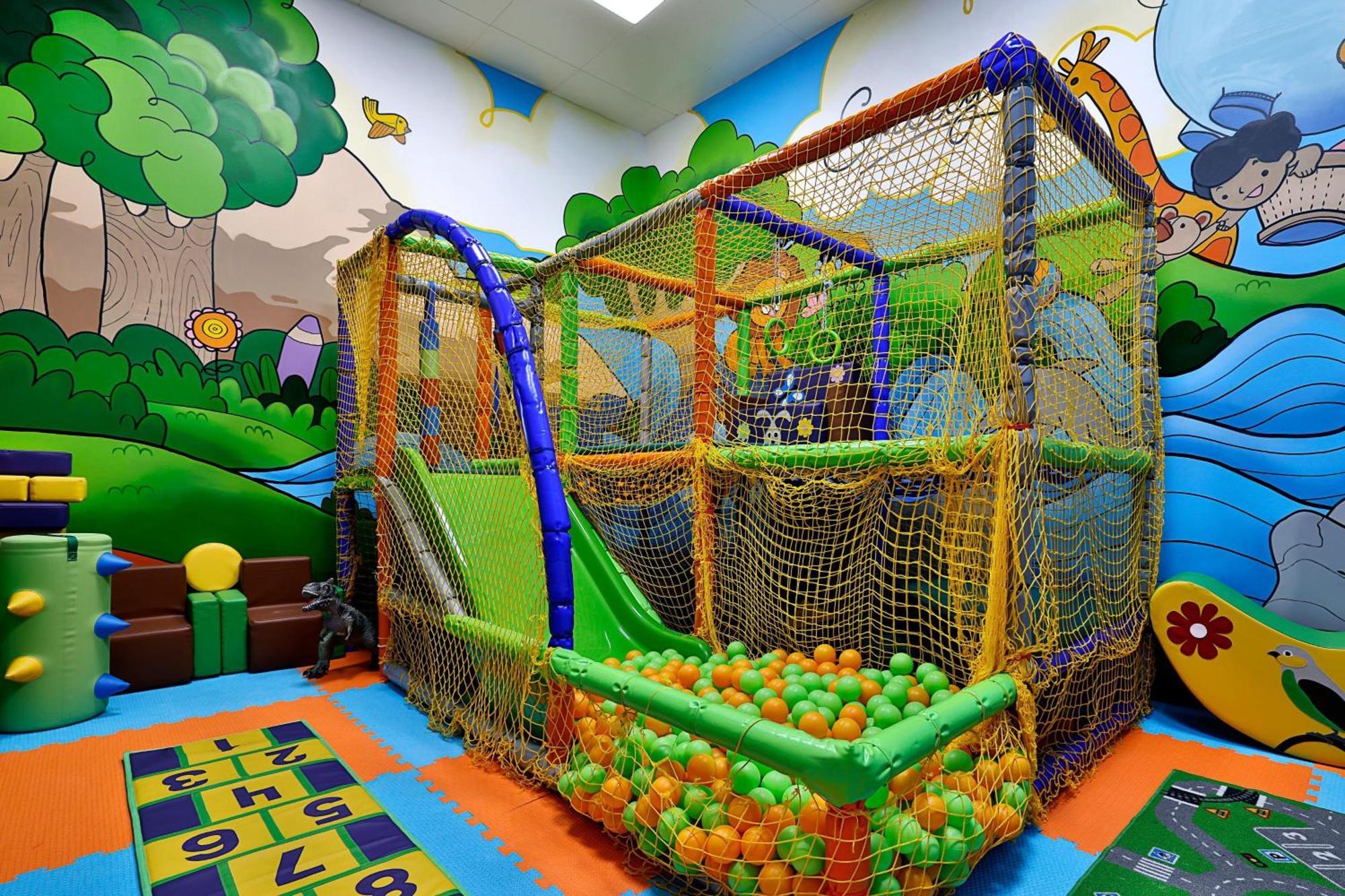 努尔苏丹喜来登酒店 阿斯坦纳 外观 照片 Indoor playground