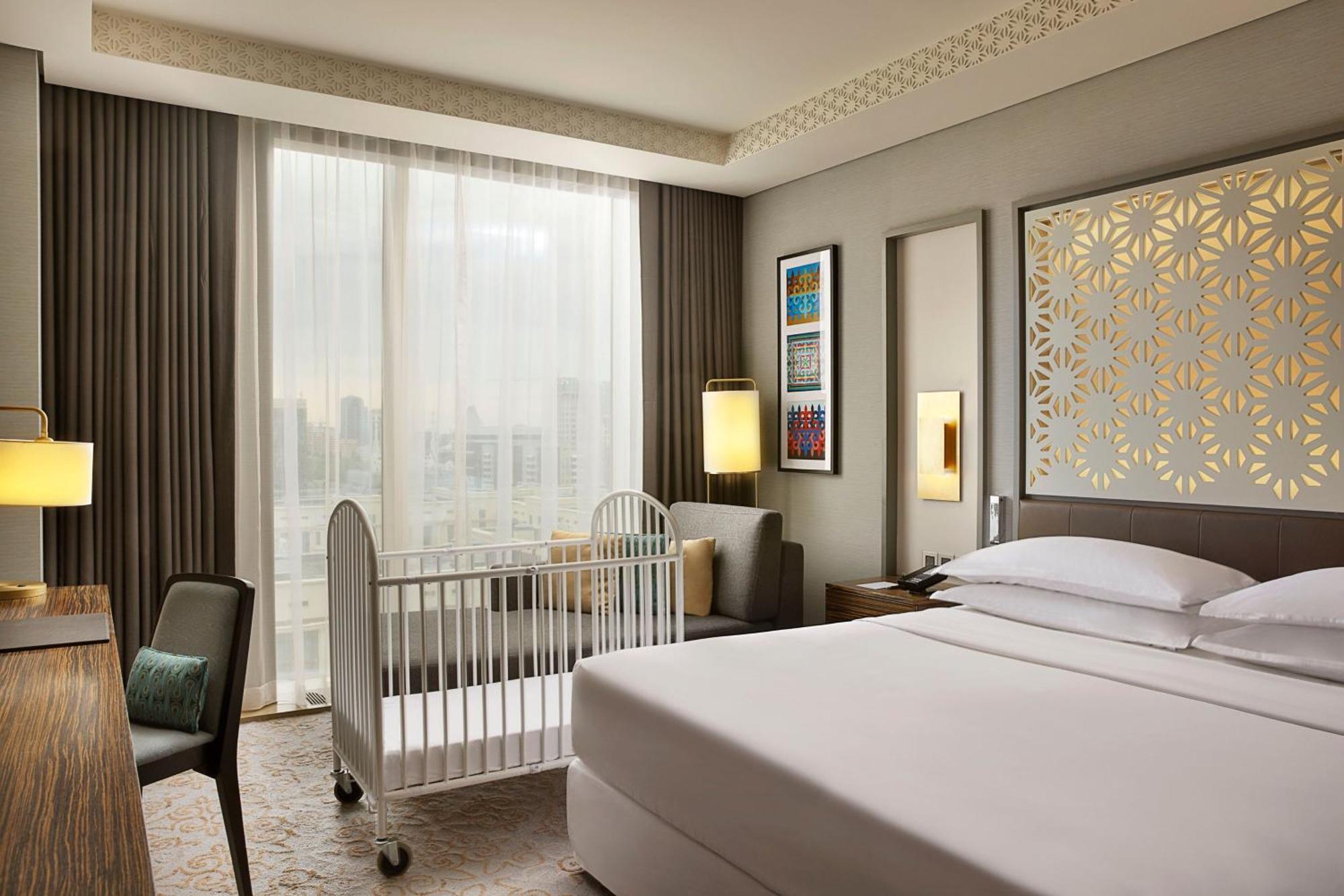 努尔苏丹喜来登酒店 阿斯坦纳 外观 照片 A room at the hotel