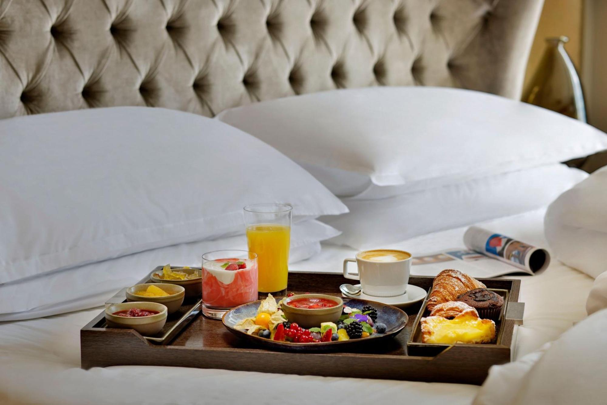 努尔苏丹喜来登酒店 阿斯坦纳 外观 照片 Room service